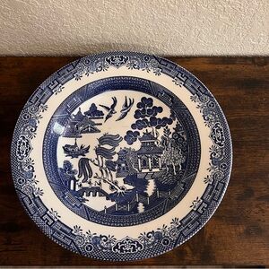 CHURCHILL Blue Willow Round Serving Platter